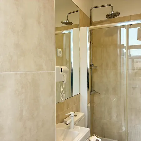 Apartment Downtown 7 Bedroom - Liberdade Lisbon