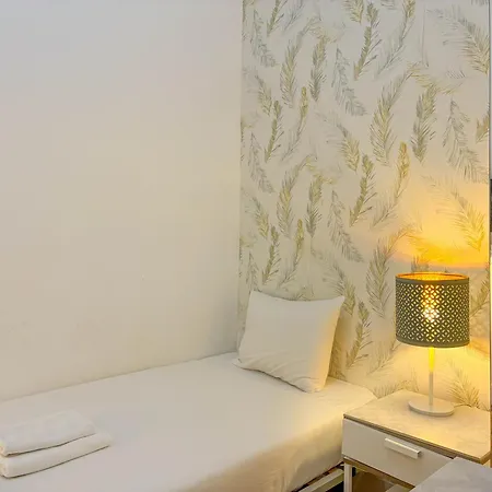 Downtown 7 Bedroom - Liberdade Apartment