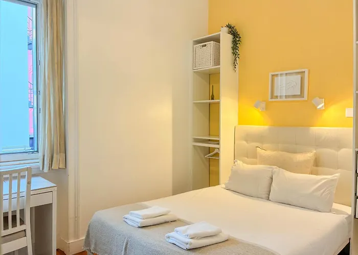Апартаменты Downtown 7 Bedroom - Liberdade *