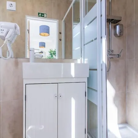 Downtown 7 Bedroom - Liberdade Lisbon