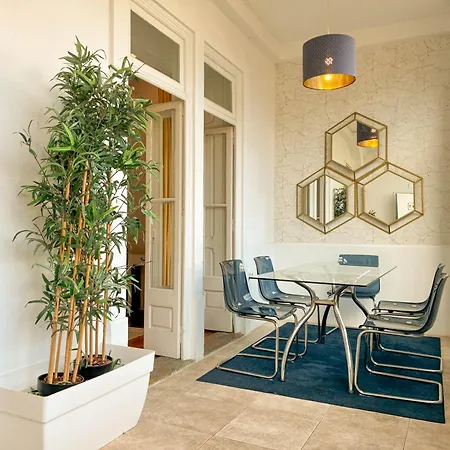 Downtown 7 Bedroom - Liberdade Lejlighed